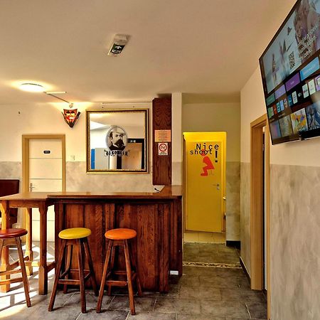 Bled Lesce Station Rooms And Beds المظهر الخارجي الصورة
